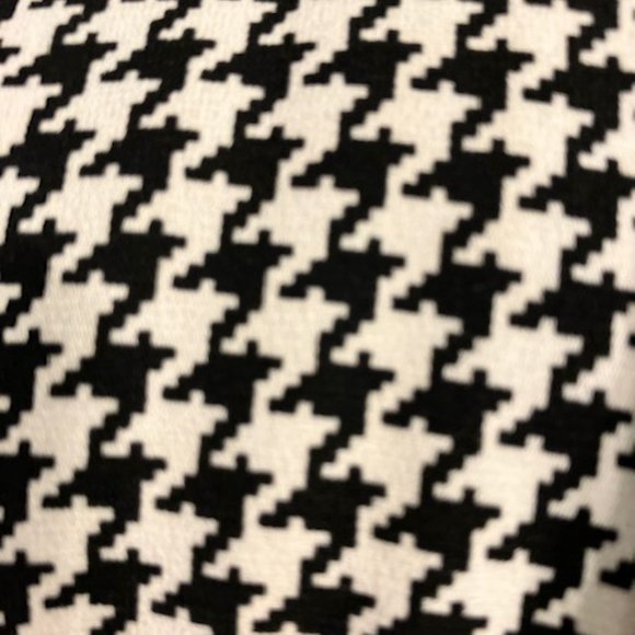 MICHELE - Career Blazer - Size 14 - Black & White Lined Houndstooth Blazer- EUC! - Picture 13 of 13